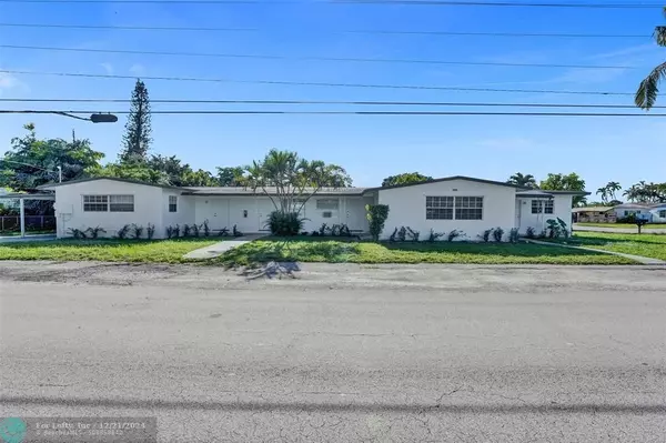 5657 Grant St, Hollywood, FL 33021