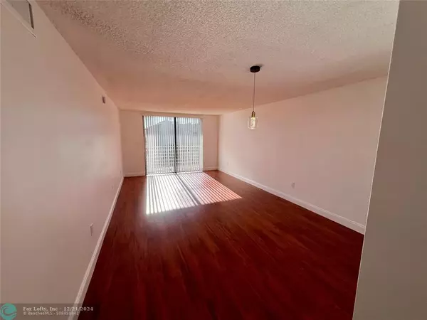 1830 N Lauderdale Ave  #4412, North Lauderdale, FL 33068