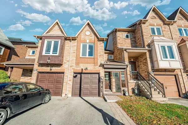 York, ON L6A 2C7,32 Kelso CRES