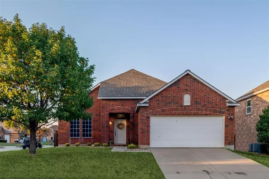 1901 Peppertree Drive, Little Elm, TX 75068