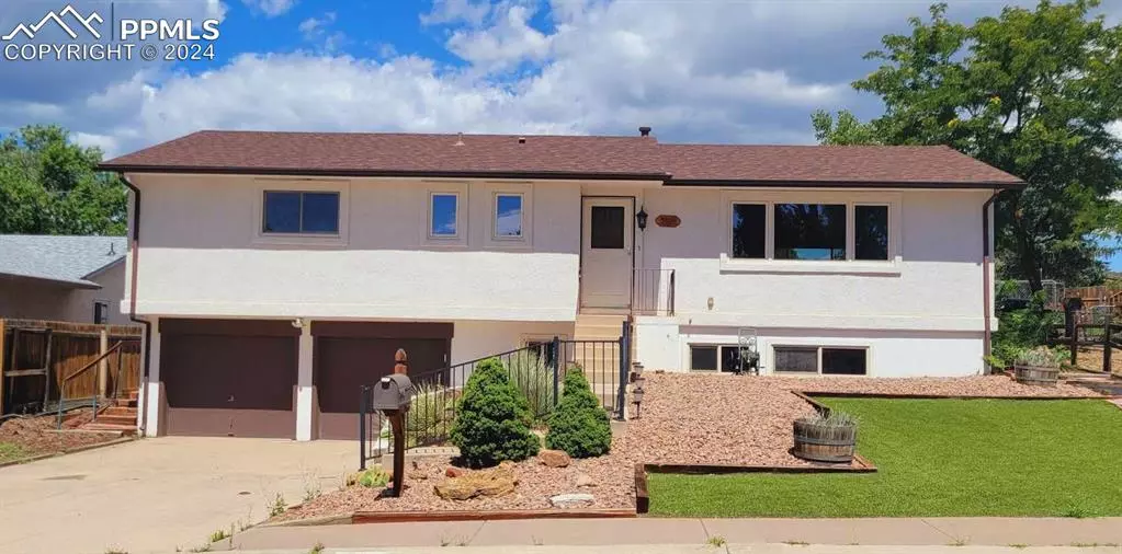 Colorado Springs, CO 80918,3018 N Roche DR