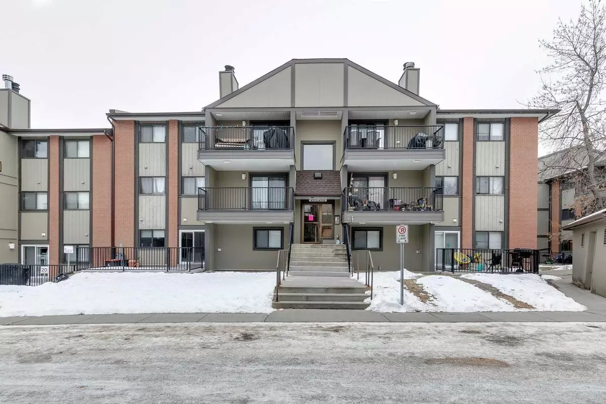 Calgary, AB T2W 5H1,13045 6 ST SW #4116