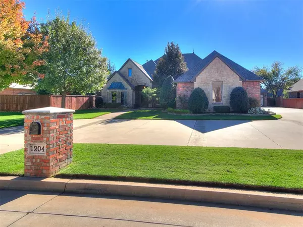 1204 Limestone Place, Yukon, OK 73099