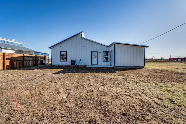 Whitney, TX 76692,911 E Chad Street