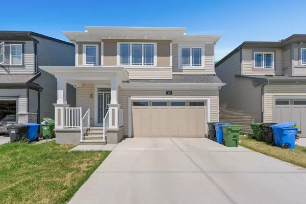 40 Carringham Gate Northwest, Calgary, AB T3P 1W1