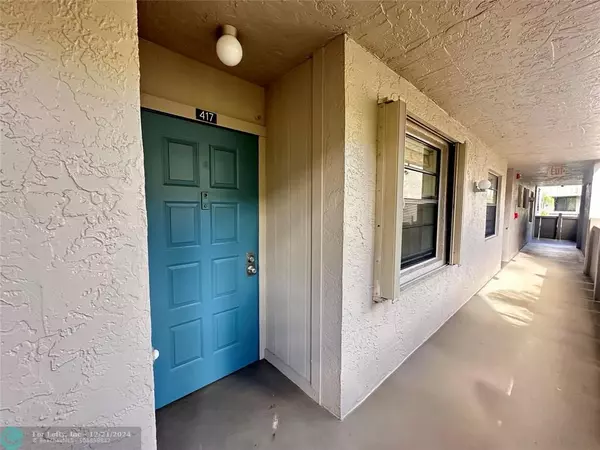 Pembroke Pines, FL 33026,901 Colony Point Cir  #417