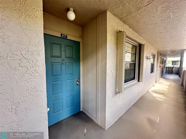 Pembroke Pines, FL 33026,901 Colony Point Cir  #417