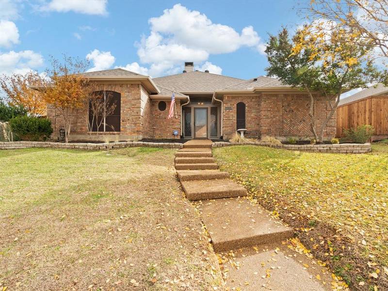 3804 Elizabeth Drive, Carrollton, TX 75007