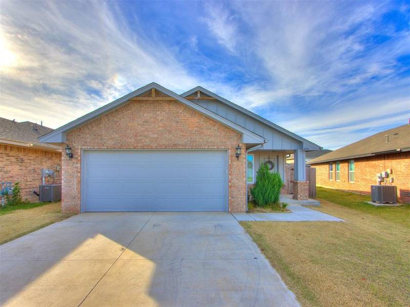 3721 Central Park Drive, Moore, OK 73160