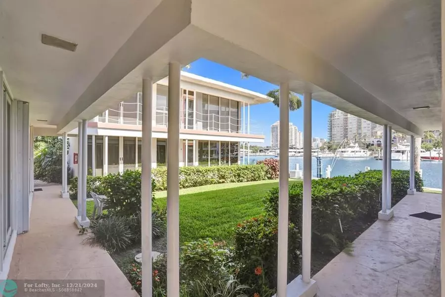 2720 Yacht Club Blvd  #8B, Fort Lauderdale, FL 33304