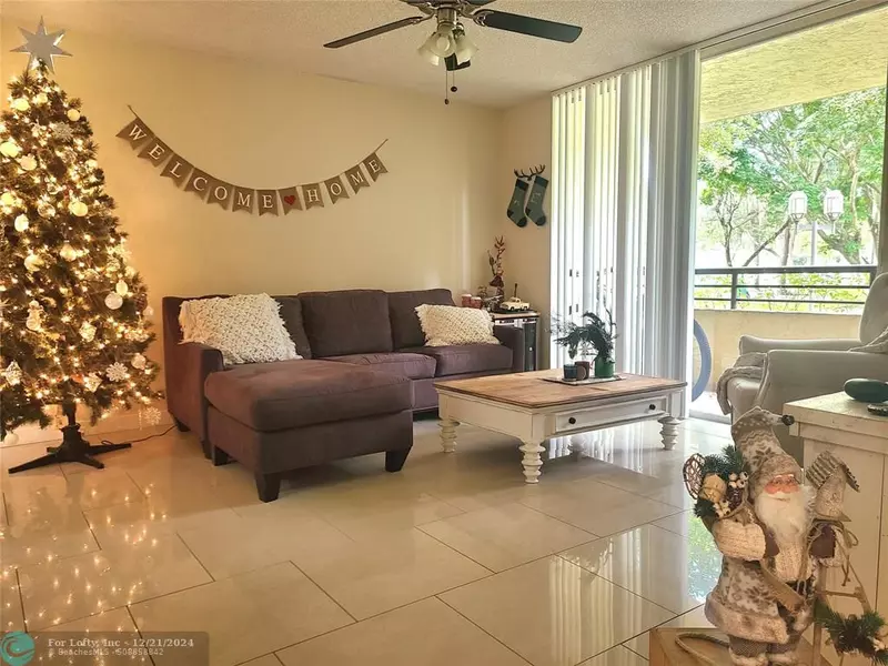 801 Lyons Rd  #19106, Coconut Creek, FL 33063