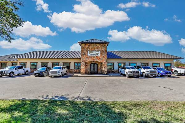 Valley View, TX 76272,807 I-35 Highway S