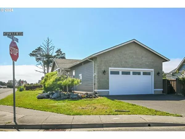 Bandon, OR 97411,728 ROGERS PL