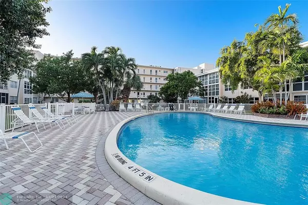 Lauderdale By The Sea, FL 33062,1481 S Ocean Boulevard  #416a