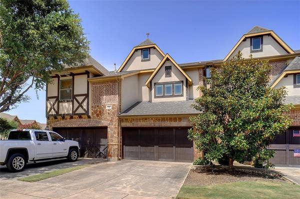 933 Brook Forest Lane, Euless, TX 76039