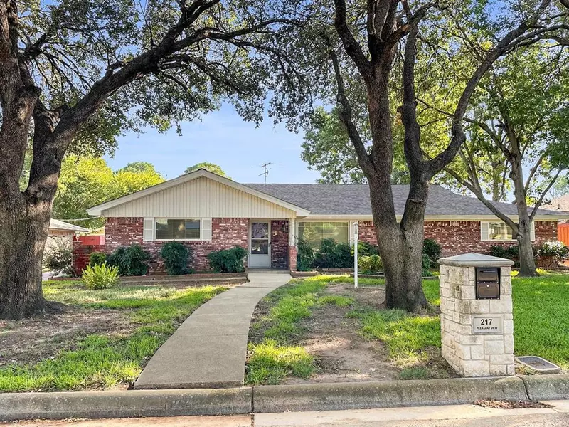 217 W Pleasantview Drive, Hurst, TX 76054