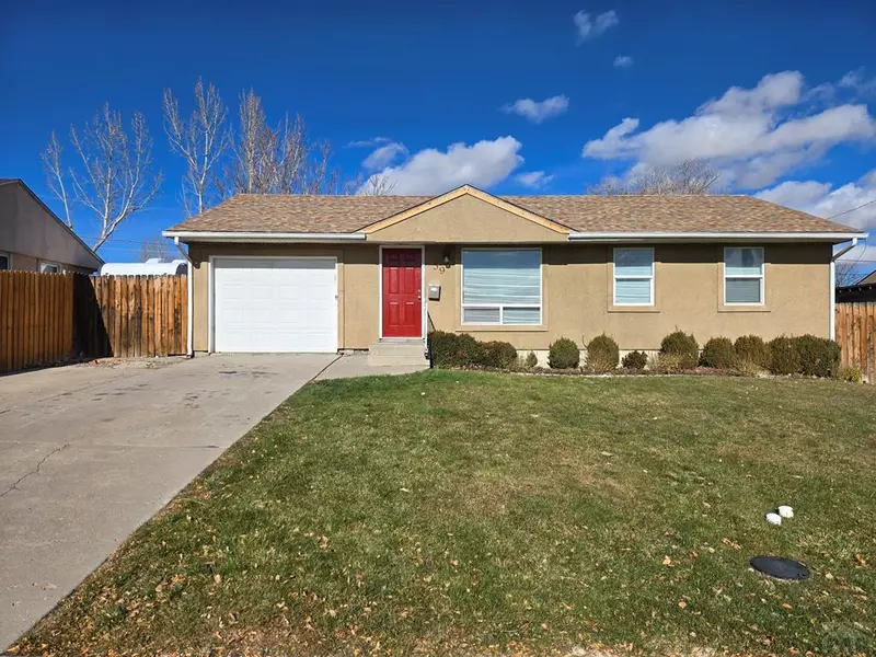 59 MacGregor Rd, Pueblo, CO 81001