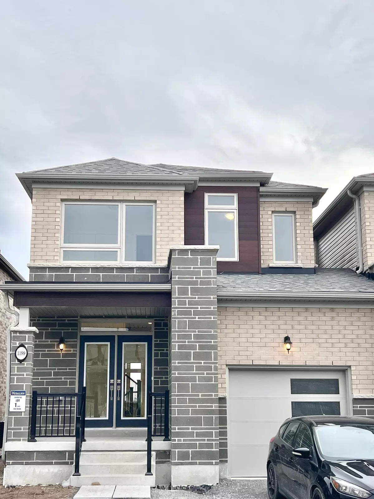 Oshawa, ON L1L 0T3,1199 Rexton DR