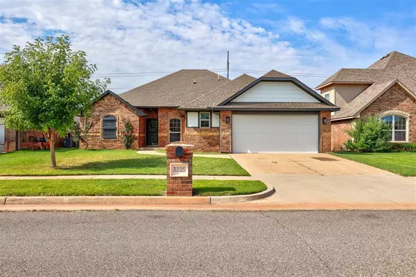 Edmond, OK 73012,3225 NW 192nd Terrace