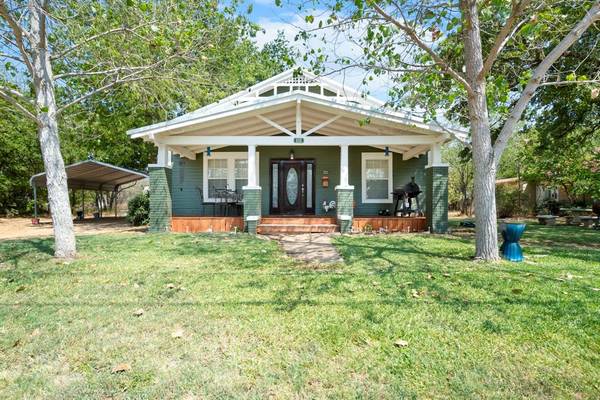 605 W Moss Street, Eastland, TX 76448