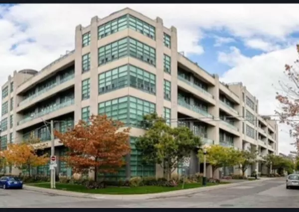 380 Macpherson AVE #405, Toronto C02, ON M4V 3E3