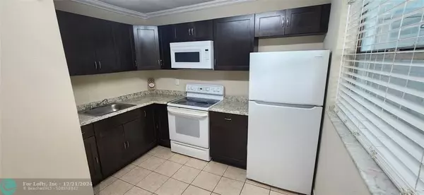 651 NW 42nd Ct  #216, Deerfield Beach, FL 33064