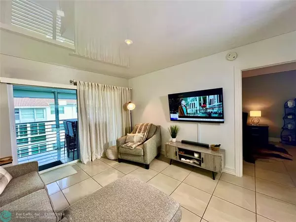 Pompano Beach, FL 33062,1461 S Ocean Blvd  #309