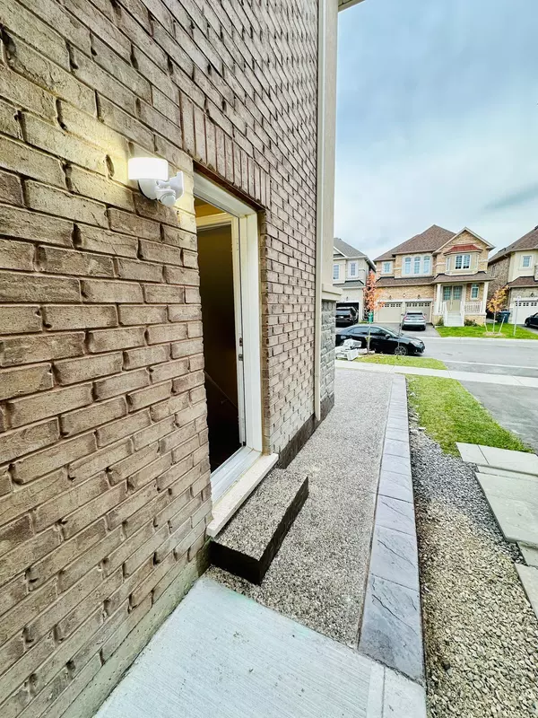 Brampton, ON L7A 4Z4,3 Elverton CRES