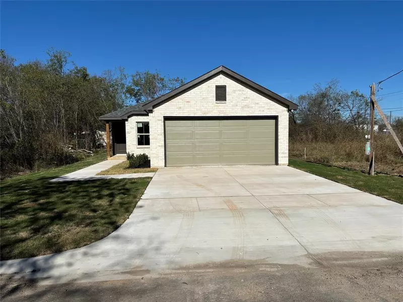 708 E 16th Avenue, Corsicana, TX 75110