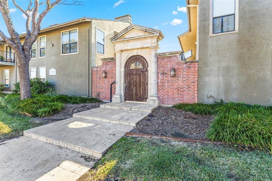 5806 Birchbrook Drive #105, Dallas, TX 75206