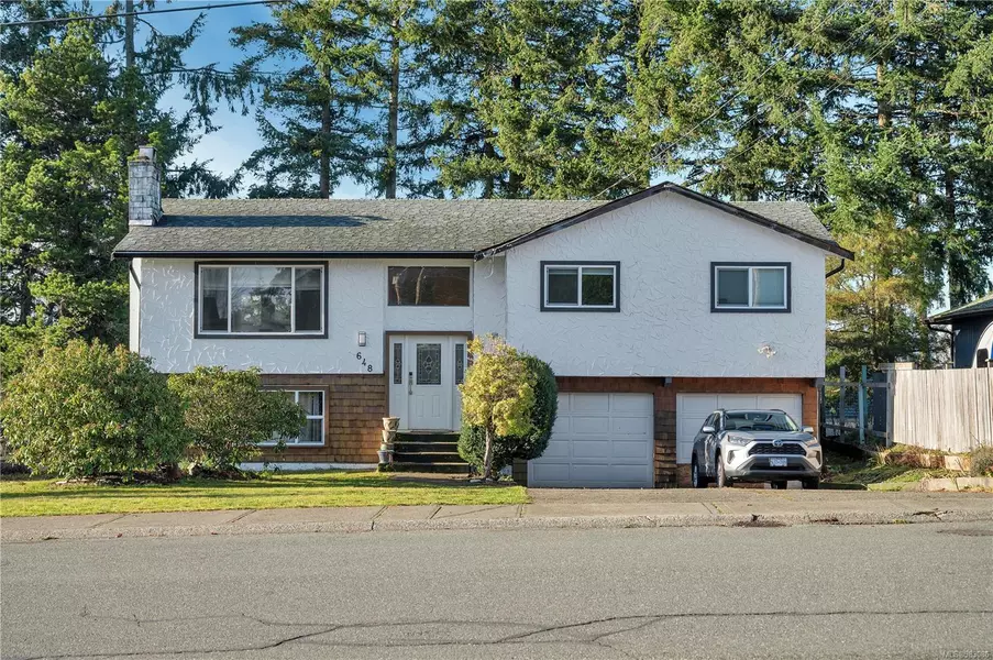 648 Christopher Rd, Campbell River, BC V9W 6A4