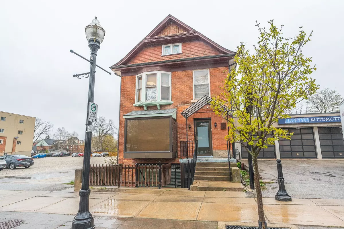 Owen Sound, ON N4K 2G9,715 2nd AVE E