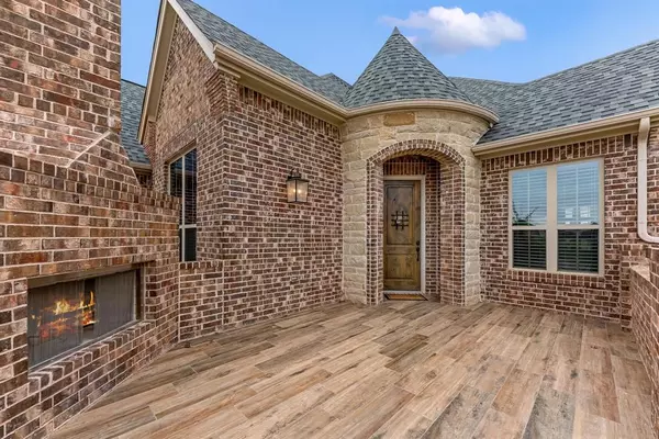 Granbury, TX 76048,1300 Highland Park Circle