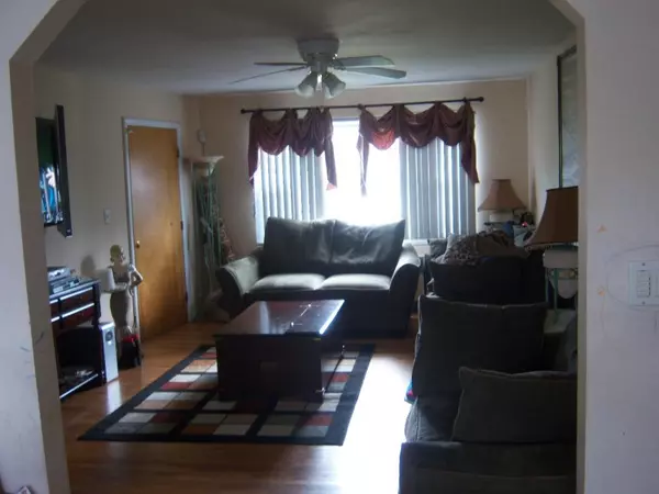 Elizabeth City, NJ 07206,242 Pine St #2