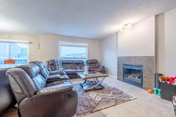 Calgary, AB T3J 0E7,23 Taralake LN NE