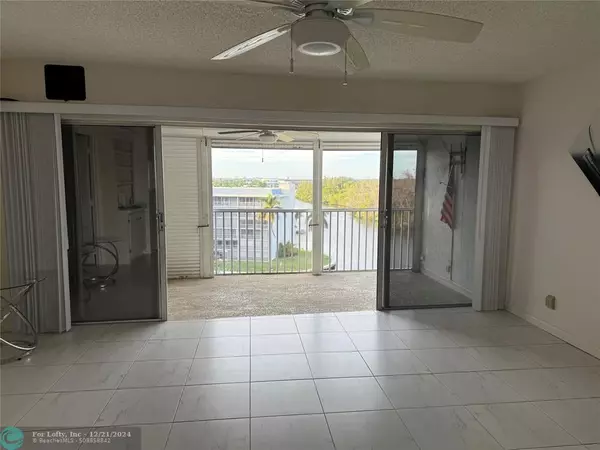 Deerfield Beach, FL 33441,1537 E Hillsboro Blvd  #839