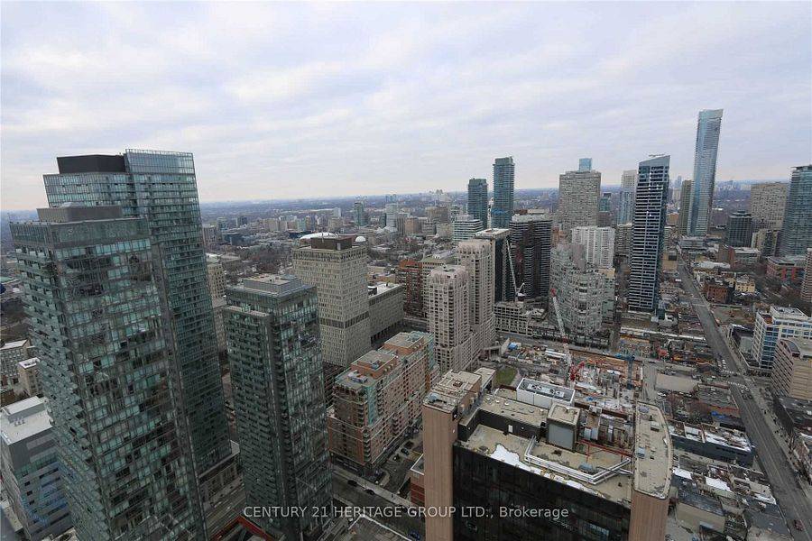 Toronto C01, ON M4Y 1A1,15 Grenville ST #4107