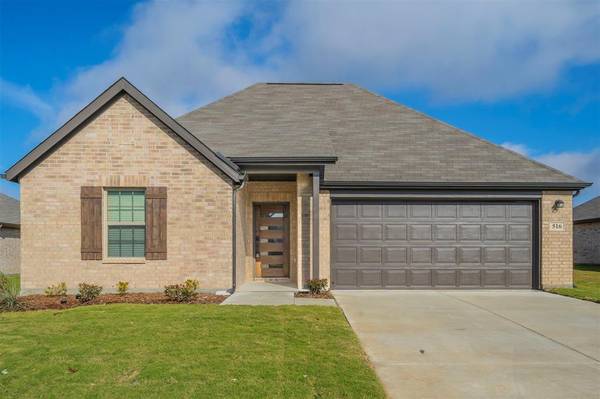 516 Ridgewood Drive, Van Alstyne, TX 75495