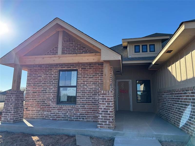 2801 Juneberry Lane, Newcastle, OK 73065