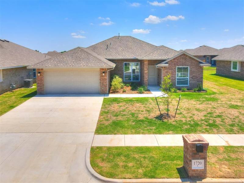 1720 Bloomington Court, Newcastle, OK 73065