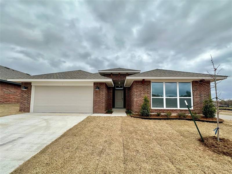 1120 Acacia Creek Drive, Yukon, OK 73099