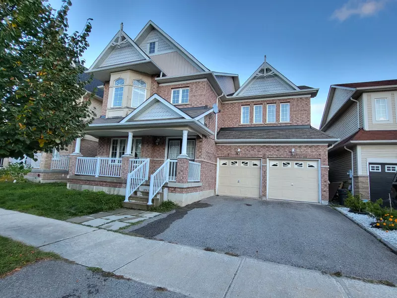 37 Maple Crown TER, Barrie, ON L4M 7H4