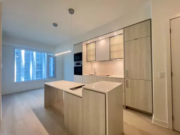 11 Yorkville AVE #1606, Toronto C02, ON M4W 0B7