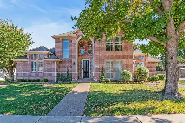 2700 Willow Creek Court, Bedford, TX 76021