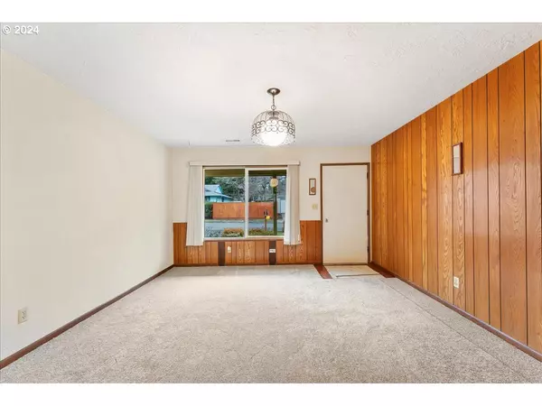 Portland, OR 97233,14440 SE MARKET CT