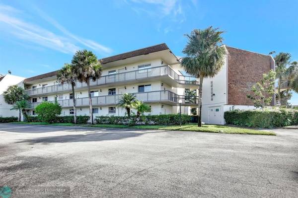 7500 NW 17th St  #205, Plantation, FL 33313