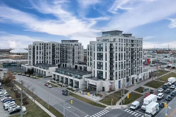 12 Woodstream BLVD #904, Vaughan, ON L4L 8C3