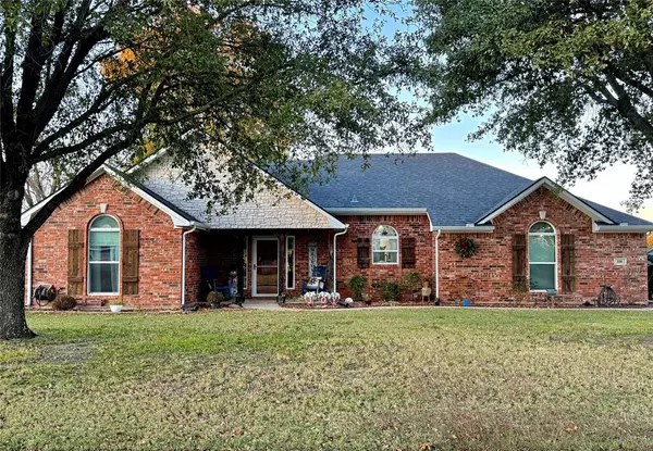 106 Kristy Court, Pottsboro, TX 75076