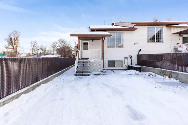 643 7 ST SE #1, Medicine Hat, AB T1A 1K5