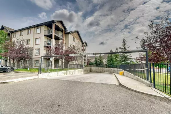 Calgary, AB T2Y 0H6,8 Bridlecrest DR Southwest #1130